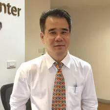 Dr. Wichan Kanchanatawan
